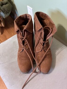 Madden Girl Brown Suede Lace-Up Ankle Boots